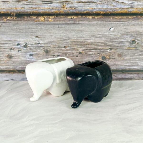Elephant Shape Glossy Finish Ceramic Pots-ST8539
