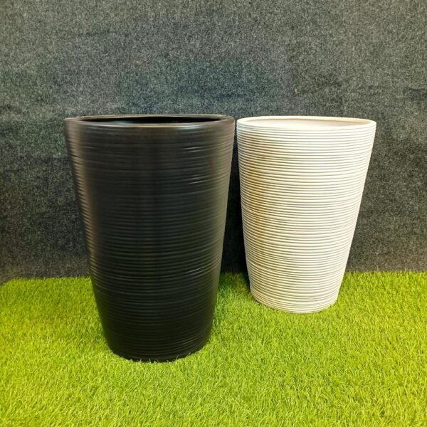 Ring Pattern Khurja Ceramic Large Planters-ST8574